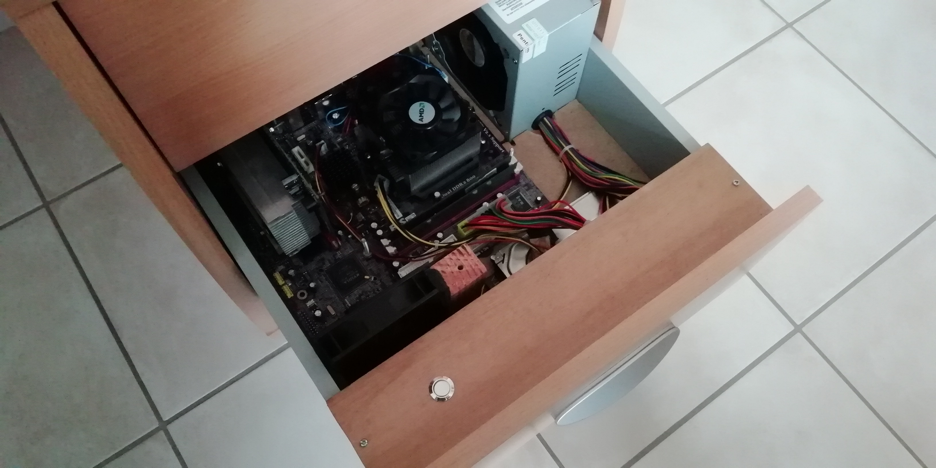 The drawer computer